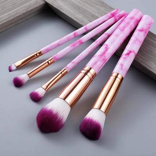 ابزار آرایشی